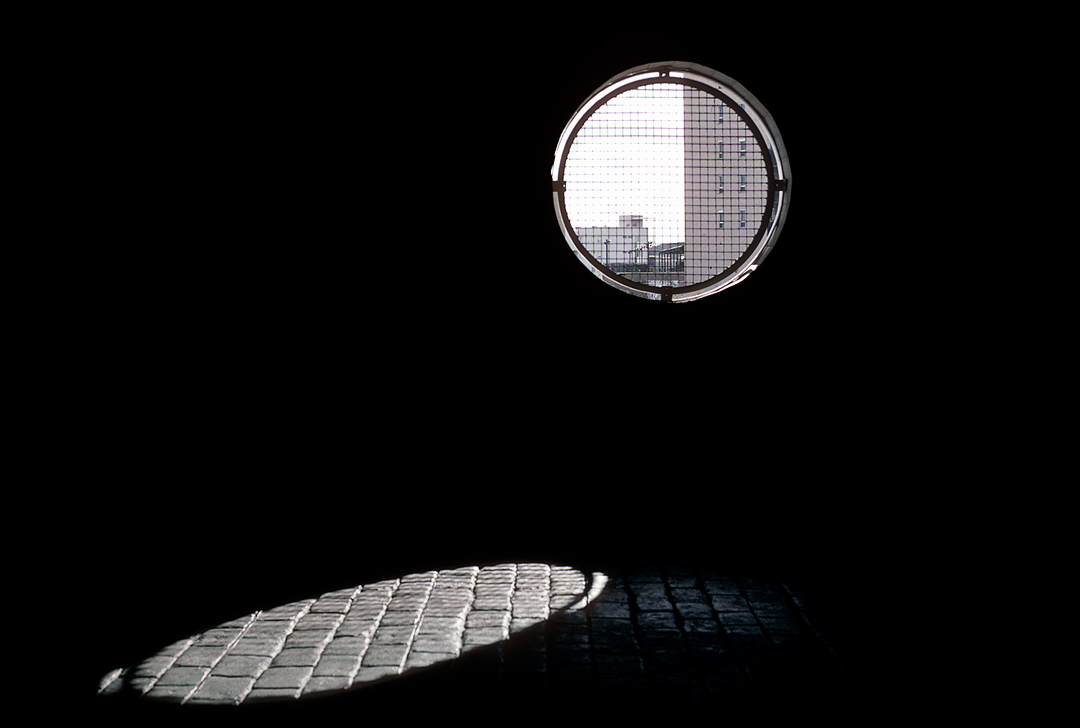 AI.1.00025.0001 / Circular window
